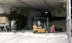 Loading-Sandblasting-room-1067.jpg